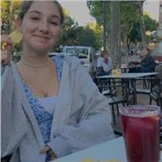 Profesora de matemáticas y física para primaria y eso. Estudiante de segundo de bachillerato